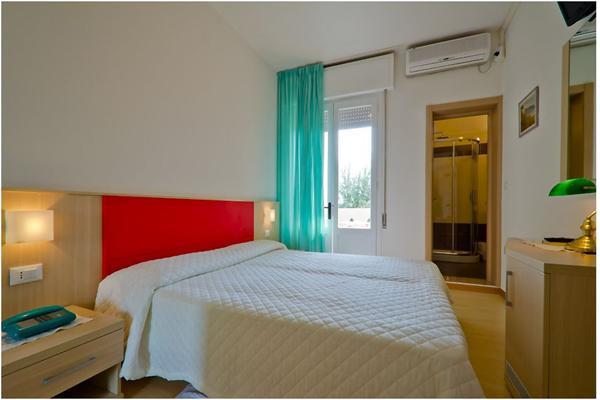 Antoniana 3*